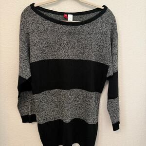 H&M Divided Womens Sweater XS Black Gray Colorblock Striped Long Sleeve Tunic